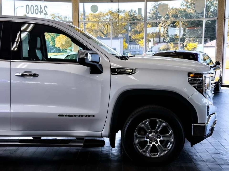2024 GMC Sierra 5th Gen - Image 20 of 21