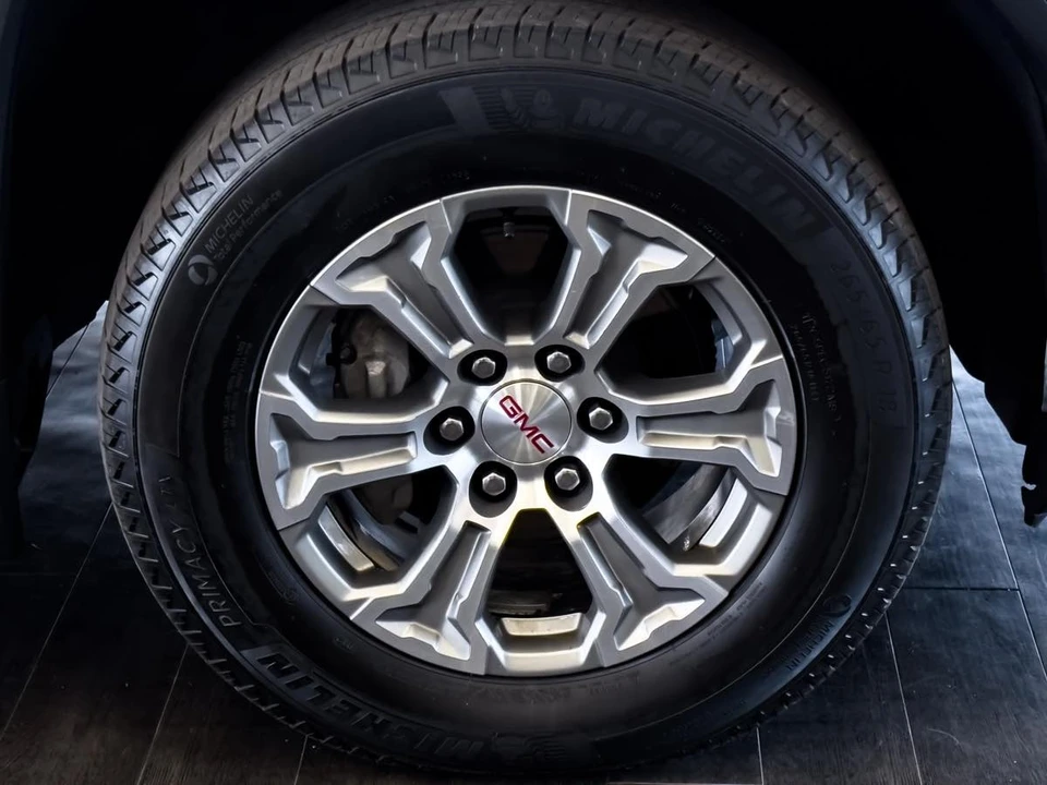 2024 GMC Sierra 5th Gen - Image 29 of 31