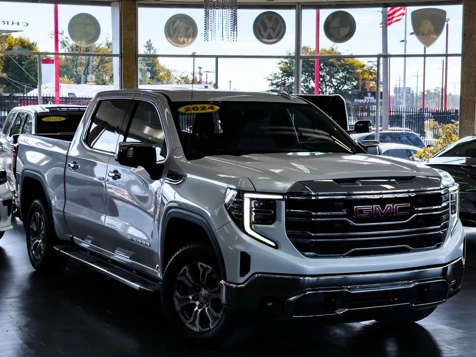 2024 GMC Sierra 5th Gen - Image 2 of 21