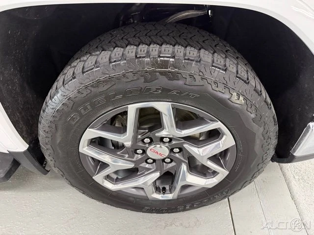 2024 GMC Sierra 5th Gen - Image 4 of 21