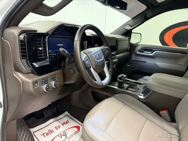 2024 GMC Sierra 5th Gen - Image 12 of 21