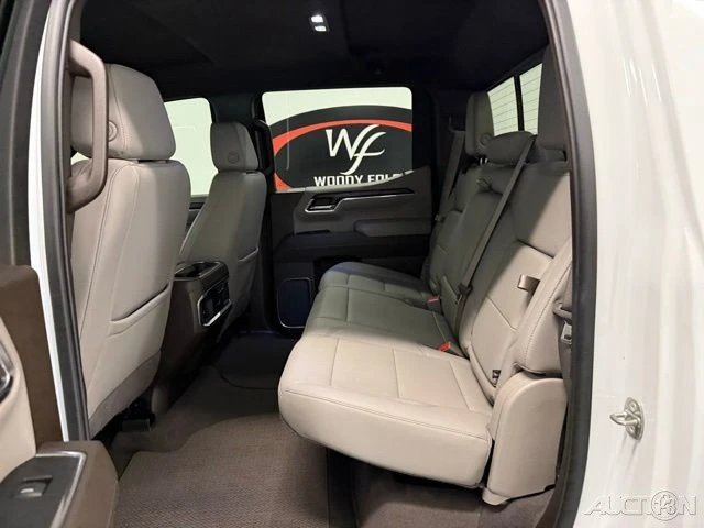 2024 GMC Sierra 5th Gen - Image 16 of 21