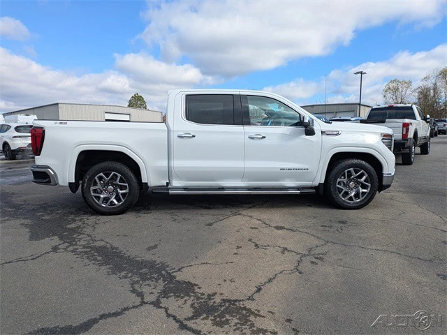 2024 GMC Sierra 5th Gen - Image 3 of 12