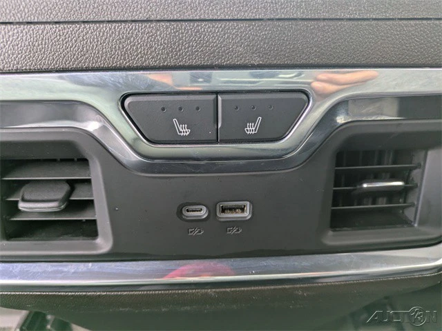2024 GMC Sierra 5th Gen - Image 14 of 21
