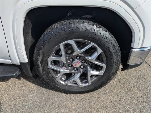 2024 GMC Sierra 5th Gen - Image 11 of 12