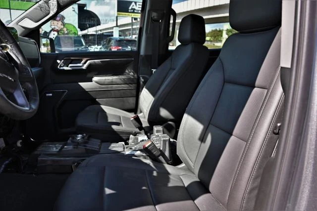 2024 GMC Sierra 5th Gen - Image 11 of 18
