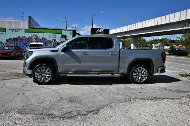 2024 GMC Sierra 5th Gen - Image 7 of 18