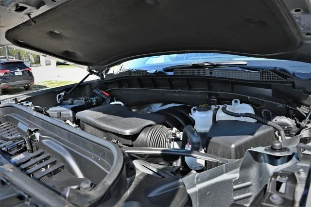 2024 GMC Sierra 5th Gen - Image 16 of 18