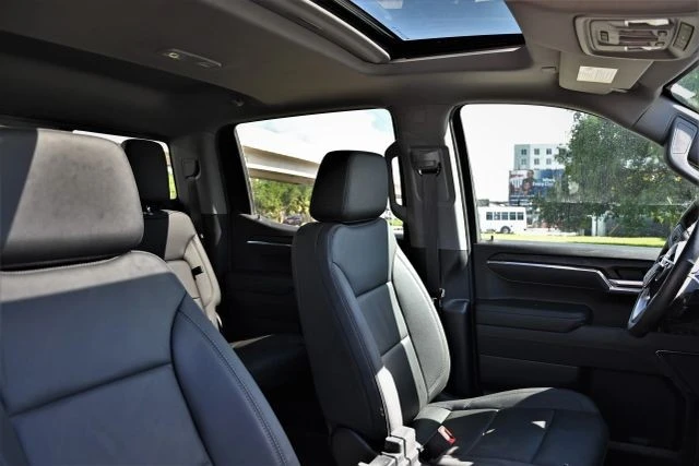 2024 GMC Sierra 5th Gen - Image 10 of 18