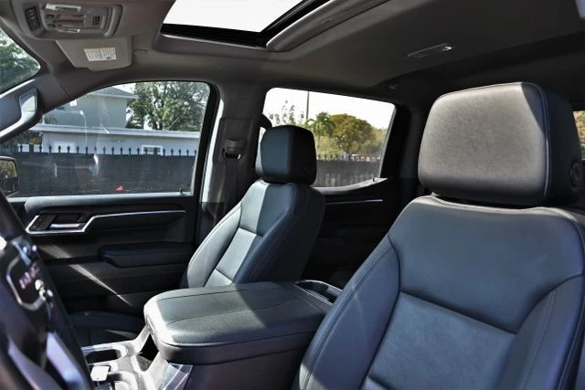 2024 GMC Sierra 5th Gen - Image 11 of 21
