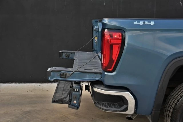 2024 GMC Sierra 5th Gen - Image 12 of 21