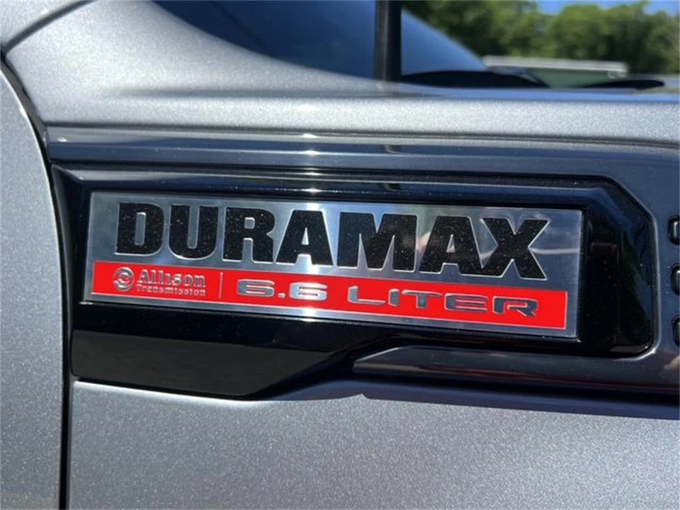 2024 GMC Sierra 5th Gen - Image 11 of 20