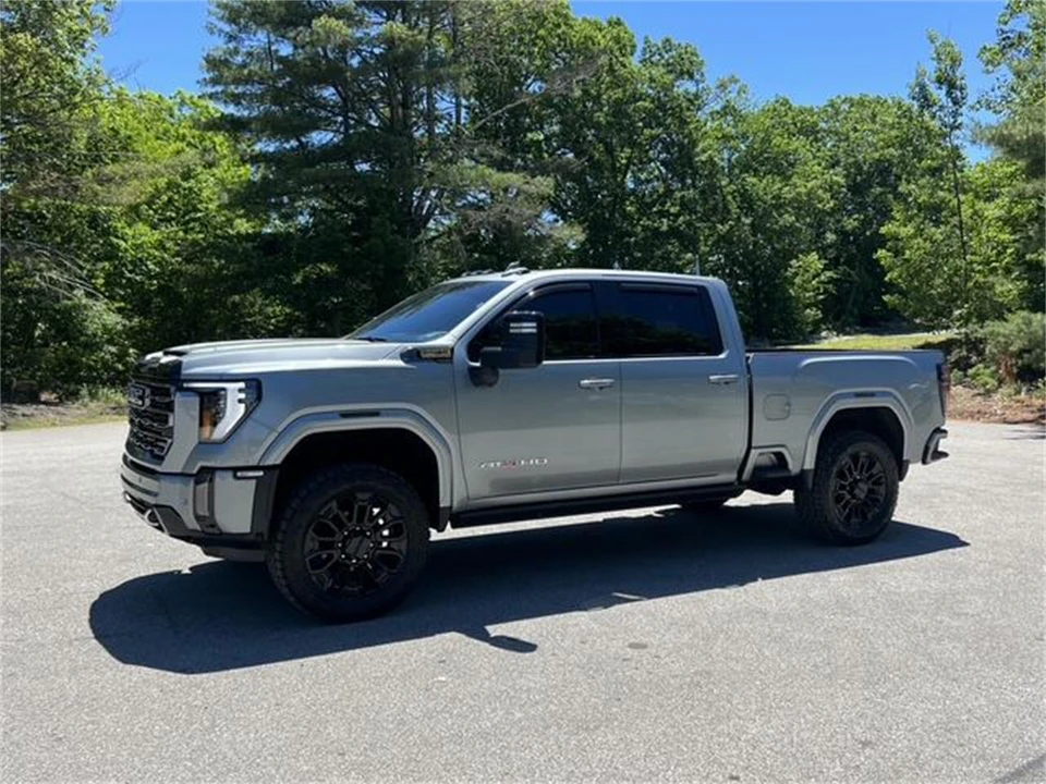 2024 GMC Sierra 5th Gen - Image 2 of 20