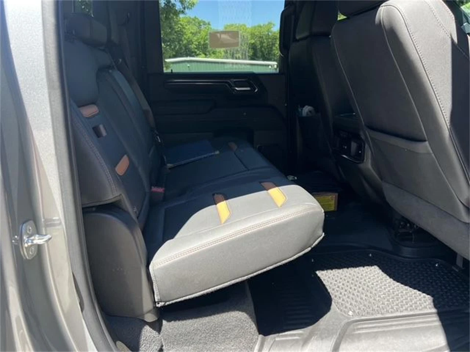 2024 GMC Sierra 5th Gen - Image 15 of 20
