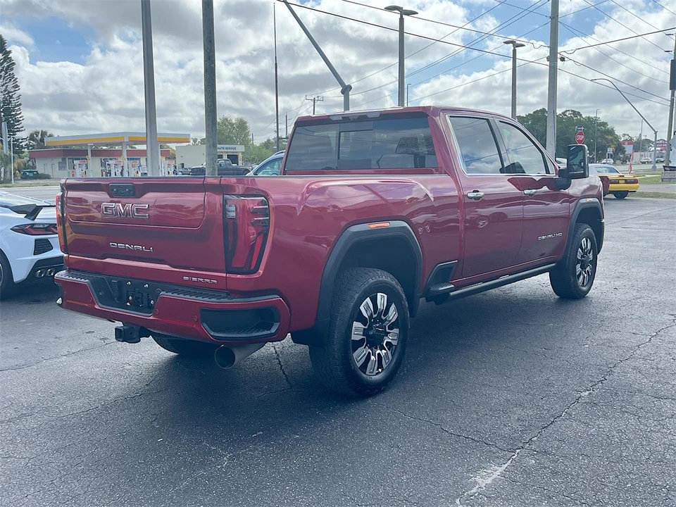 2024 GMC Sierra 5th Gen - Image 7 of 31