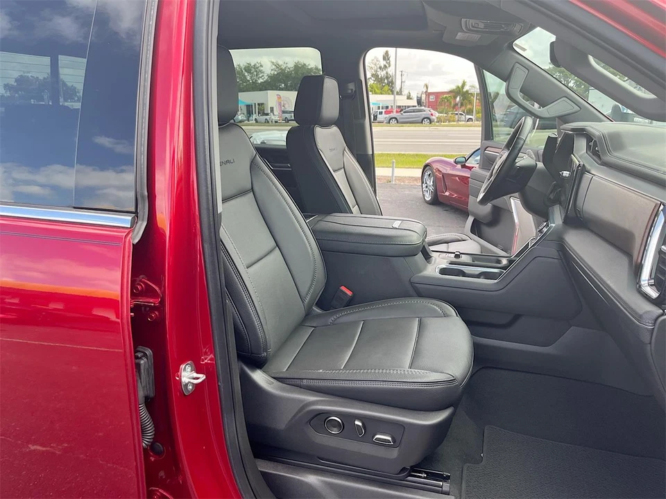 2024 GMC Sierra 5th Gen - Image 30 of 31