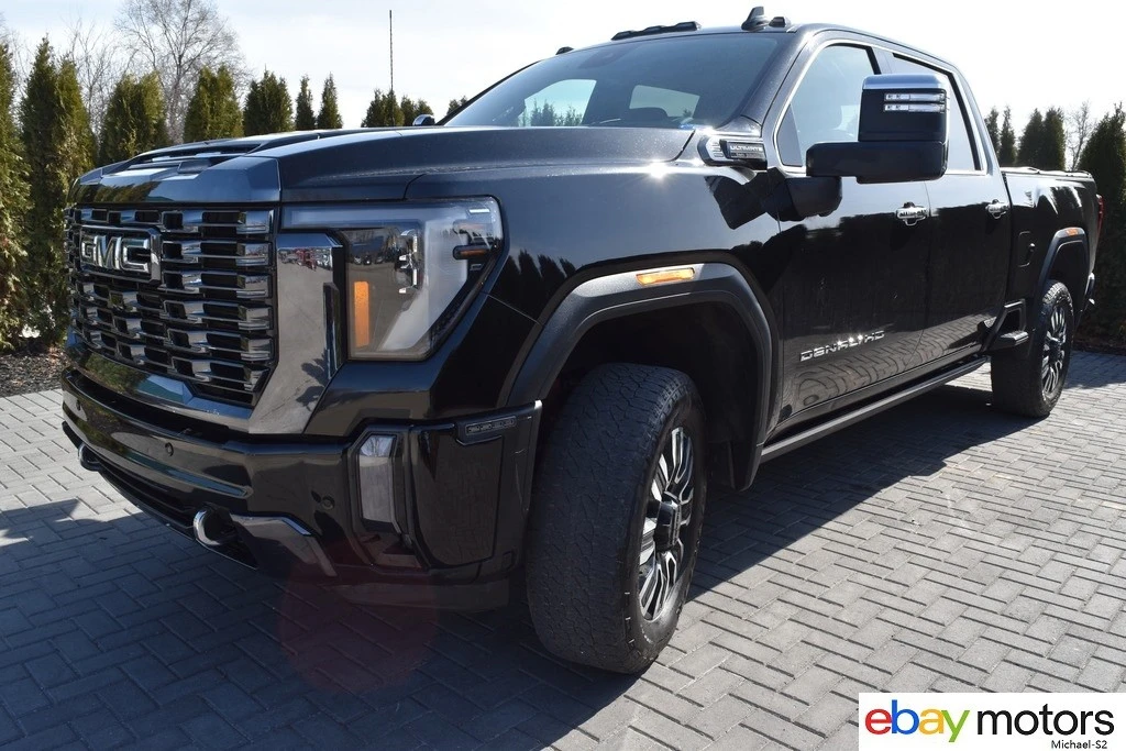2024 GMC Sierra 5th Gen - Image 9 of 21
