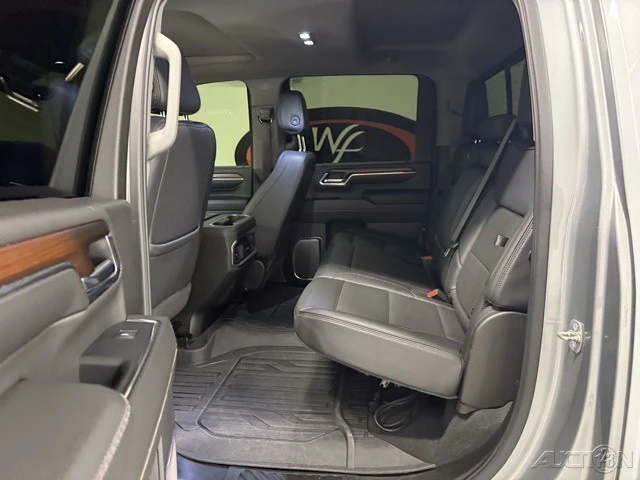 2024 GMC Sierra Heavy Duty 5th Gen - Image 14 of 19