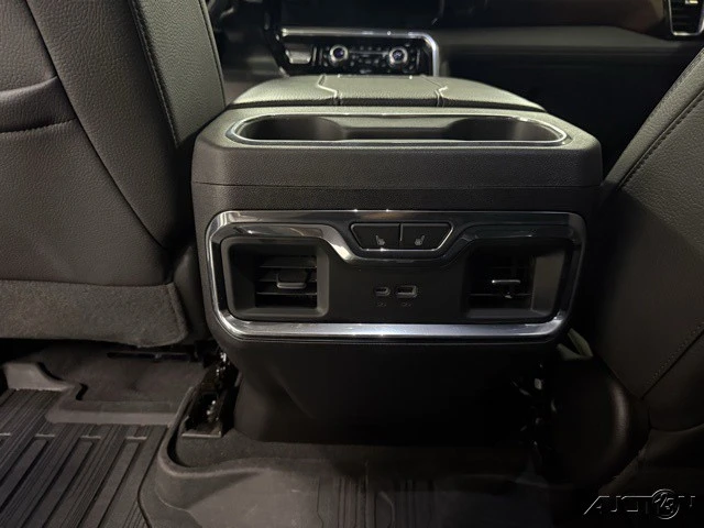 2024 GMC Sierra Heavy Duty 5th Gen - Image 15 of 19
