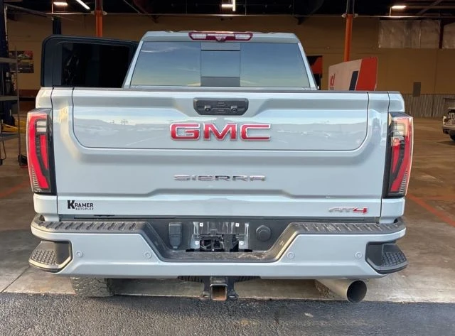 2024 GMC Sierra 5th Gen - Image 4 of 5