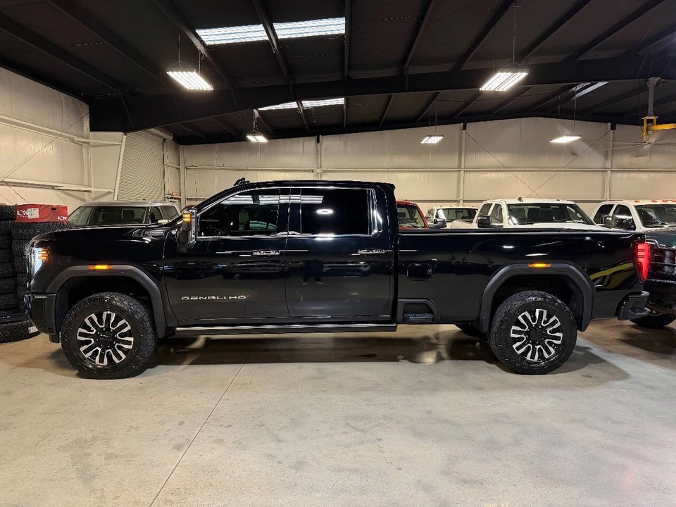 2024 GMC Sierra 5th Gen - Image 9 of 12