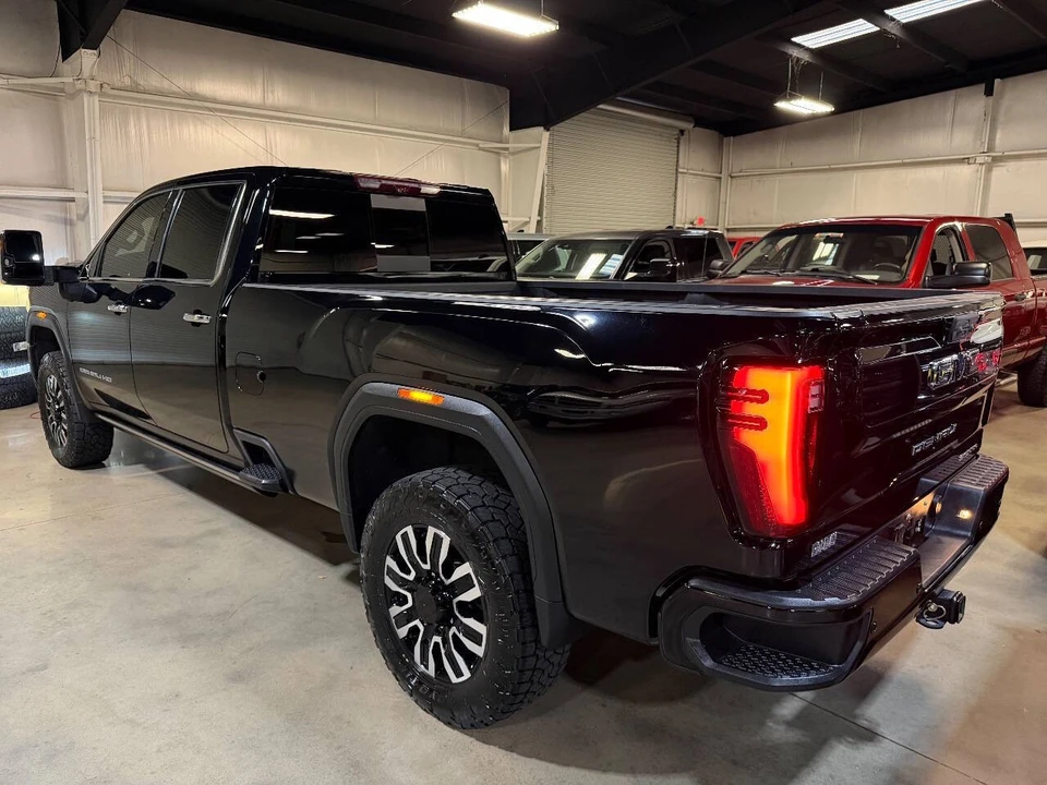 2024 GMC Sierra 5th Gen - Image 2 of 12
