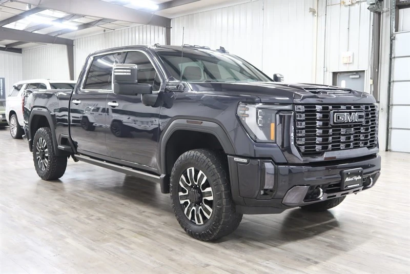 2024 GMC Sierra 5th Gen - Image 5 of 21
