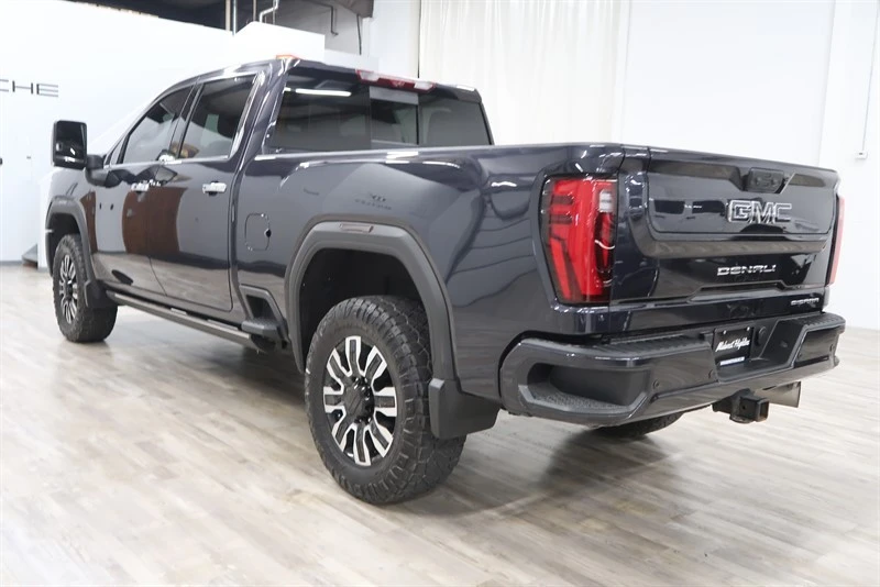 2024 GMC Sierra 5th Gen - Image 8 of 21