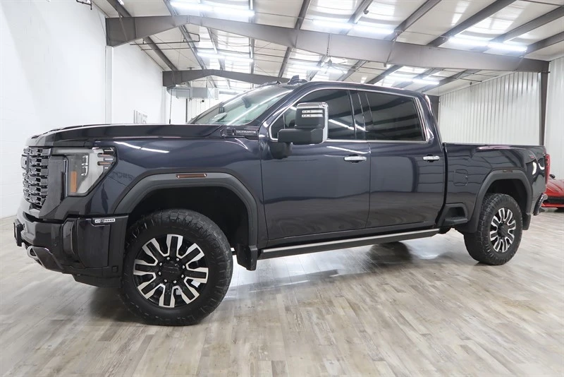 2024 GMC Sierra 5th Gen - Image 2 of 21