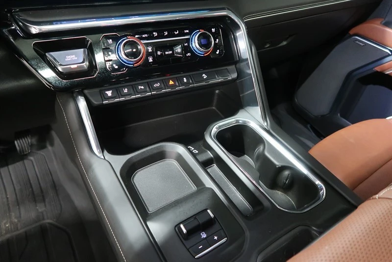 2024 GMC Sierra 5th Gen - Image 16 of 21