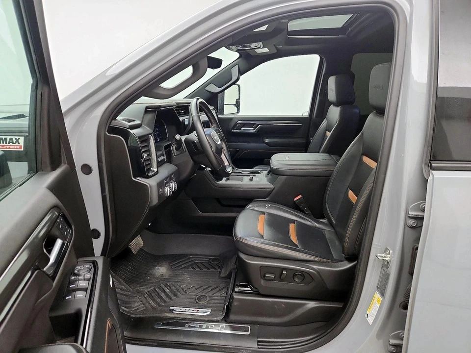 2024 GMC Sierra 5th Gen - Image 11 of 21