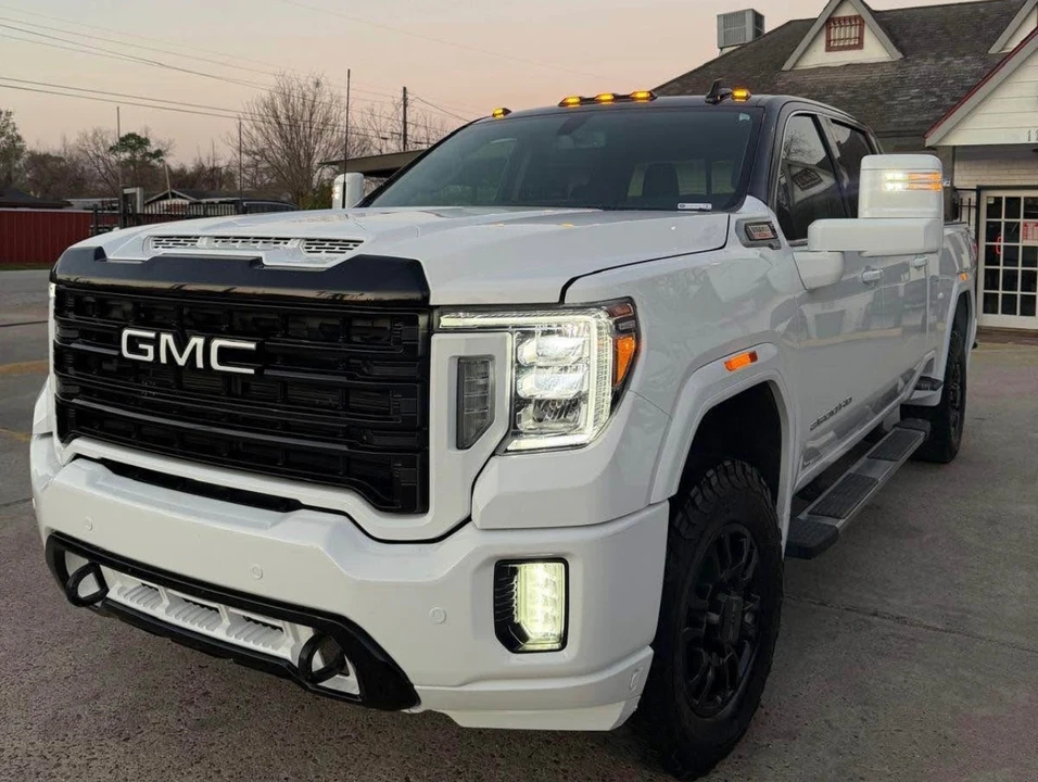2024 GMC Sierra 5th Gen - Image 3 of 10