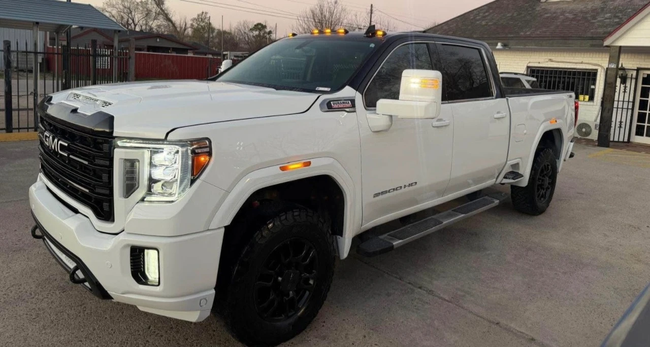 2024 GMC Sierra 5th Gen - Image 5 of 10