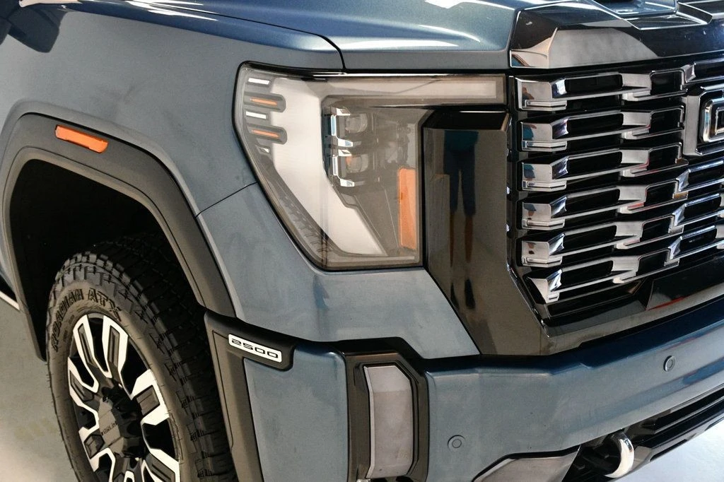 2024 GMC Sierra 5th Gen - Image 10 of 12