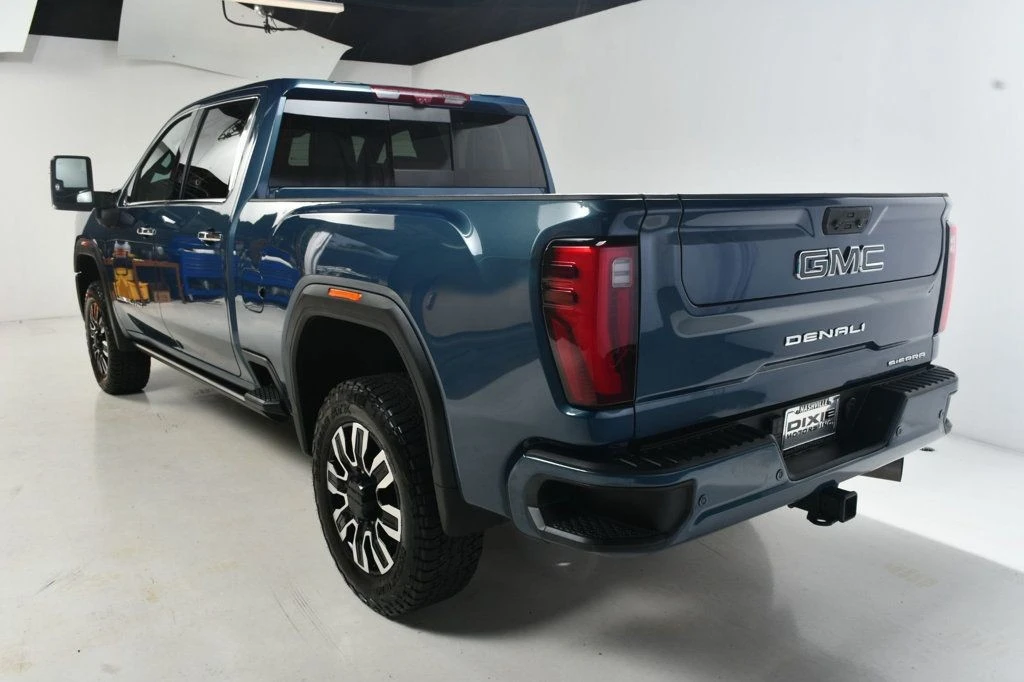 2024 GMC Sierra 5th Gen - Image 8 of 12