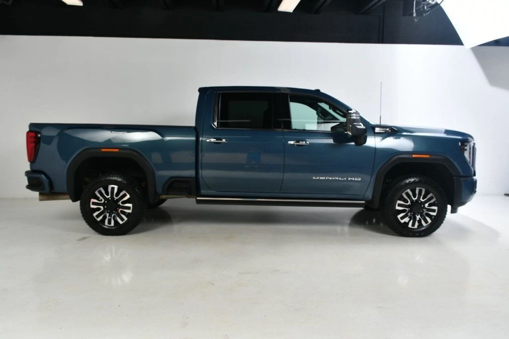 2024 GMC Sierra 5th Gen - Image 4 of 12