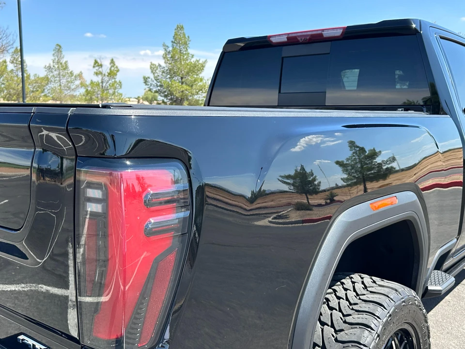 2024 GMC Sierra Heavy Duty 5th Gen - Image 26 of 31
