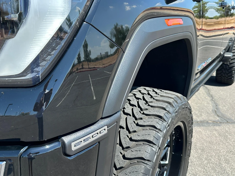 2024 GMC Sierra Heavy Duty 5th Gen - Image 13 of 31
