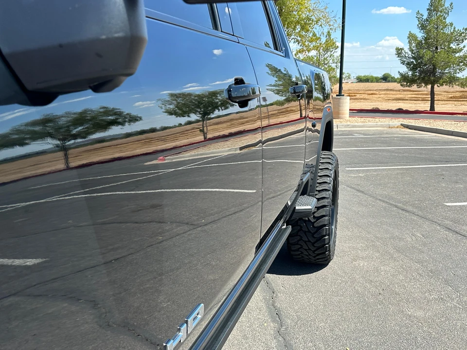 2024 GMC Sierra Heavy Duty 5th Gen - Image 17 of 31