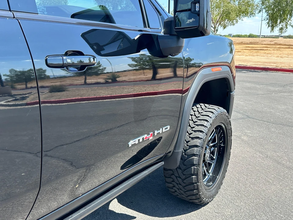 2024 GMC Sierra Heavy Duty 5th Gen - Image 28 of 31