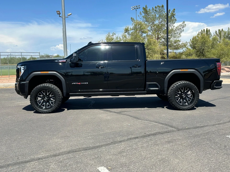 2024 GMC Sierra Heavy Duty 5th Gen - Image 7 of 31