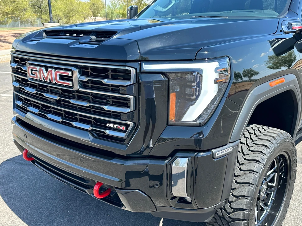 2024 GMC Sierra Heavy Duty 5th Gen - Image 12 of 31