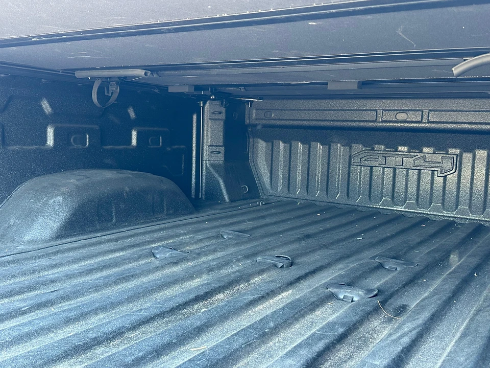 2024 GMC Sierra Heavy Duty 5th Gen - Image 22 of 31