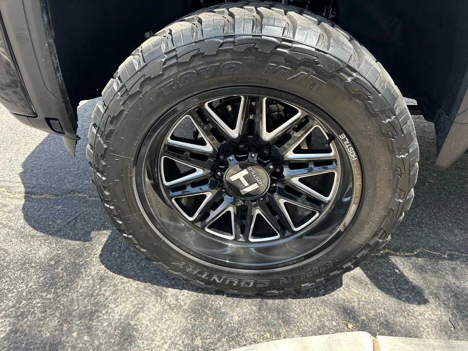 2024 GMC Sierra Heavy Duty 5th Gen - Image 30 of 31