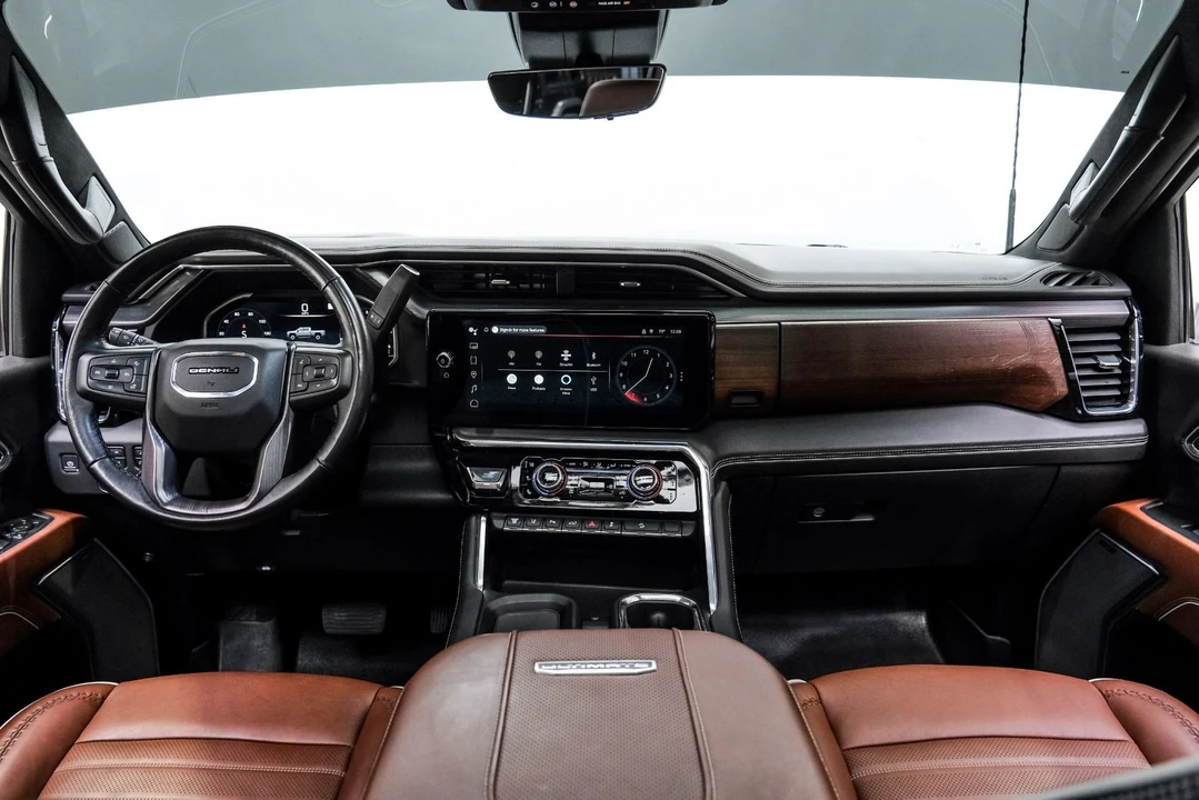 2024 GMC Sierra 5th Gen - Image 11 of 12