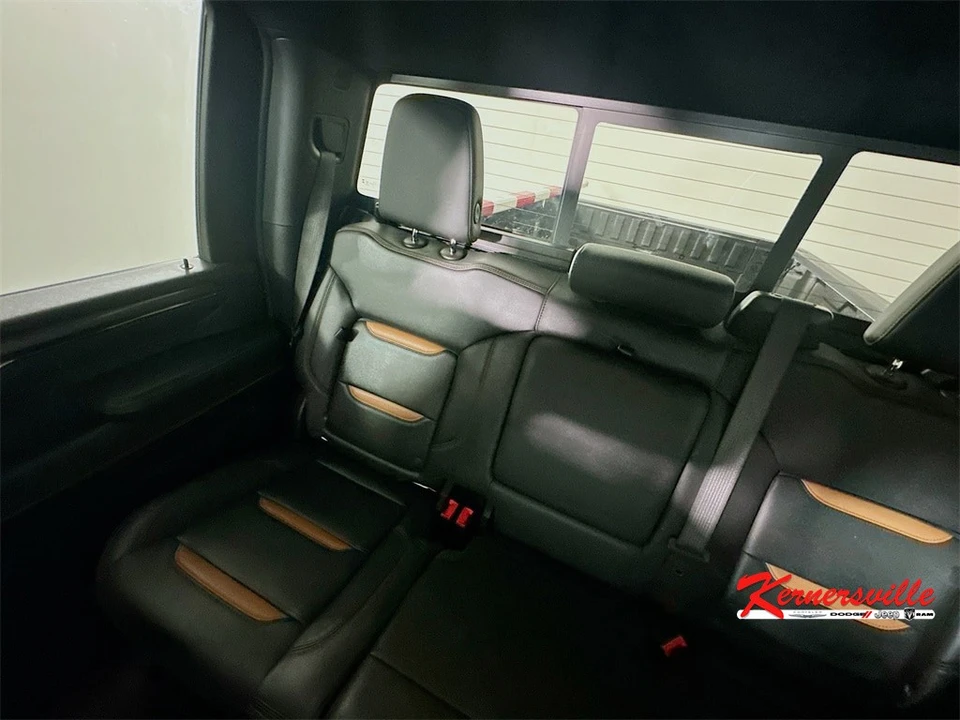 2024 GMC Sierra 5th Gen - Image 12 of 21