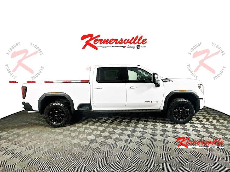 2024 GMC Sierra 5th Gen - Image 8 of 21