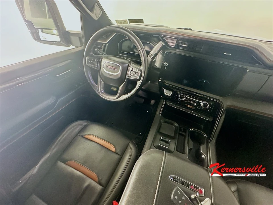 2024 GMC Sierra 5th Gen - Image 9 of 21