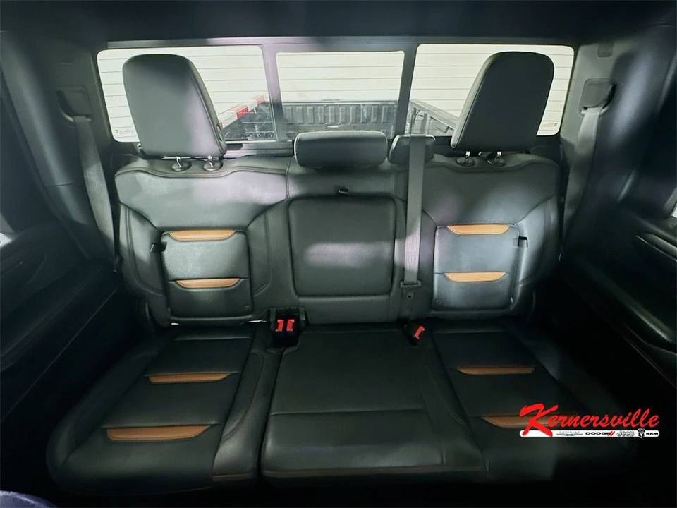 2024 GMC Sierra 5th Gen - Image 13 of 21