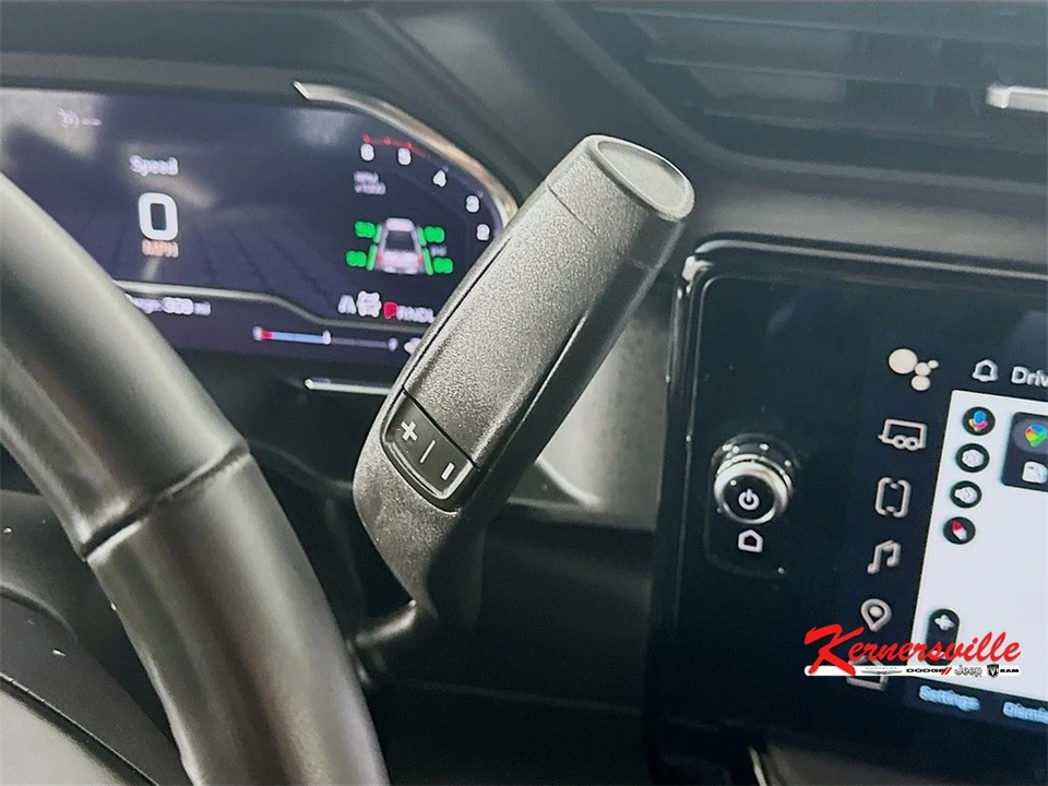 2024 GMC Sierra 5th Gen - Image 16 of 21
